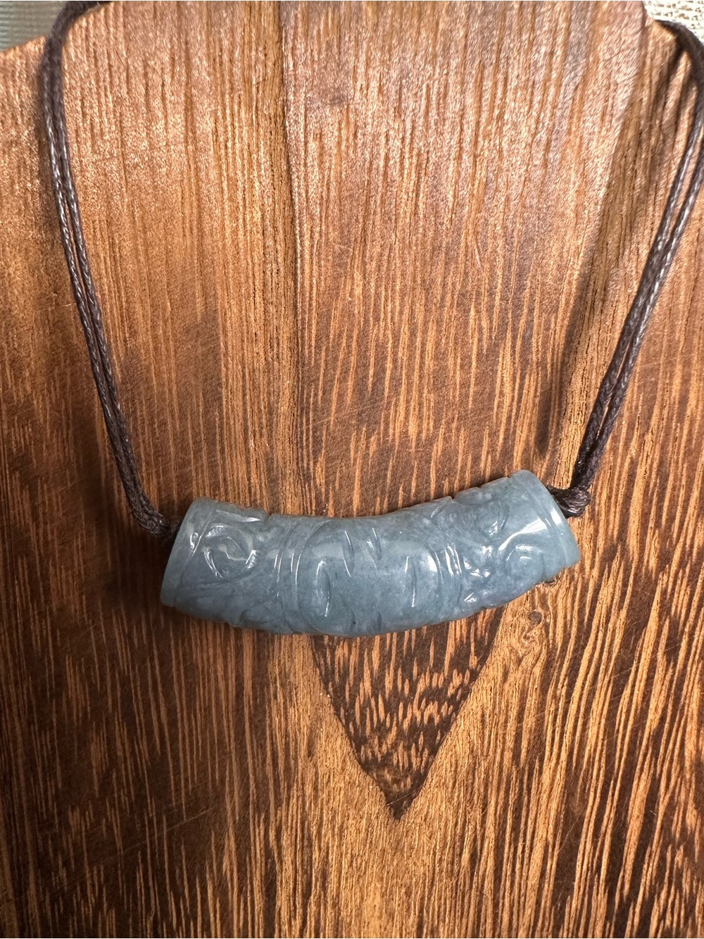 Green Jade Barrel Necklace on Brown Rope - Picture 5 of 16